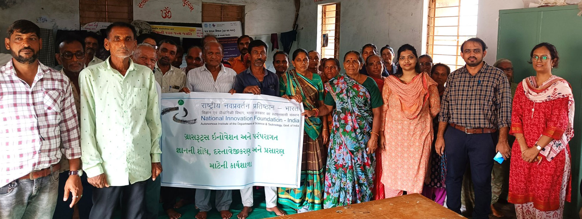 NIF-India displayed traditional pest management and innovative devices at Kanbha Village, Vijapur, promoting sustainable agriculture and livestock care
