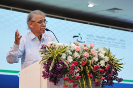 Dr. T Ramaswamy addressing the audience during Inaugural session