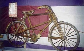 Image of Tooth made out of bamboo, Bamboo bicycle,Bamboo made handpump