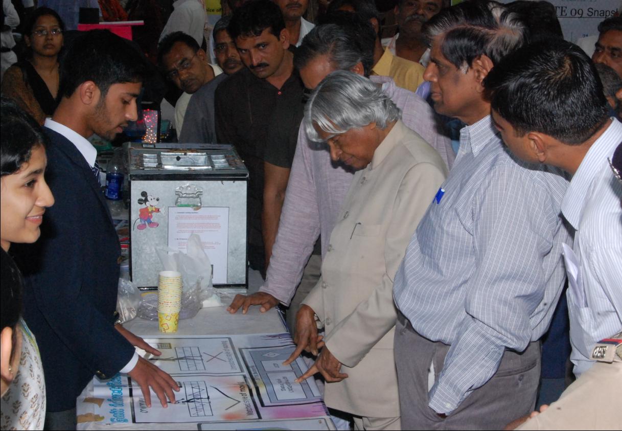 Gait identification in mobiles - Photo