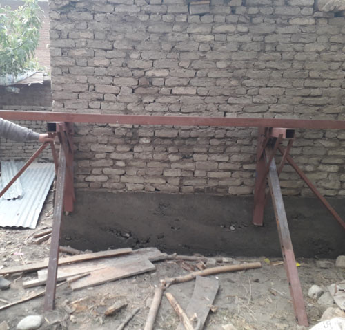 Image of Standing Bar for Carpenters