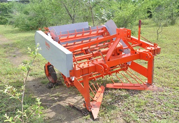Image of Groundnut Digger