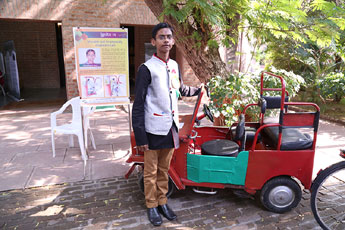 Movable seat for physically disabled in cars - Photo